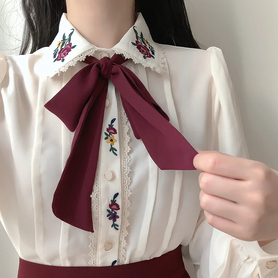 Atasan dasar bordir dasi kupu- - Women Formal Wear White Shirt ulasan dan harga